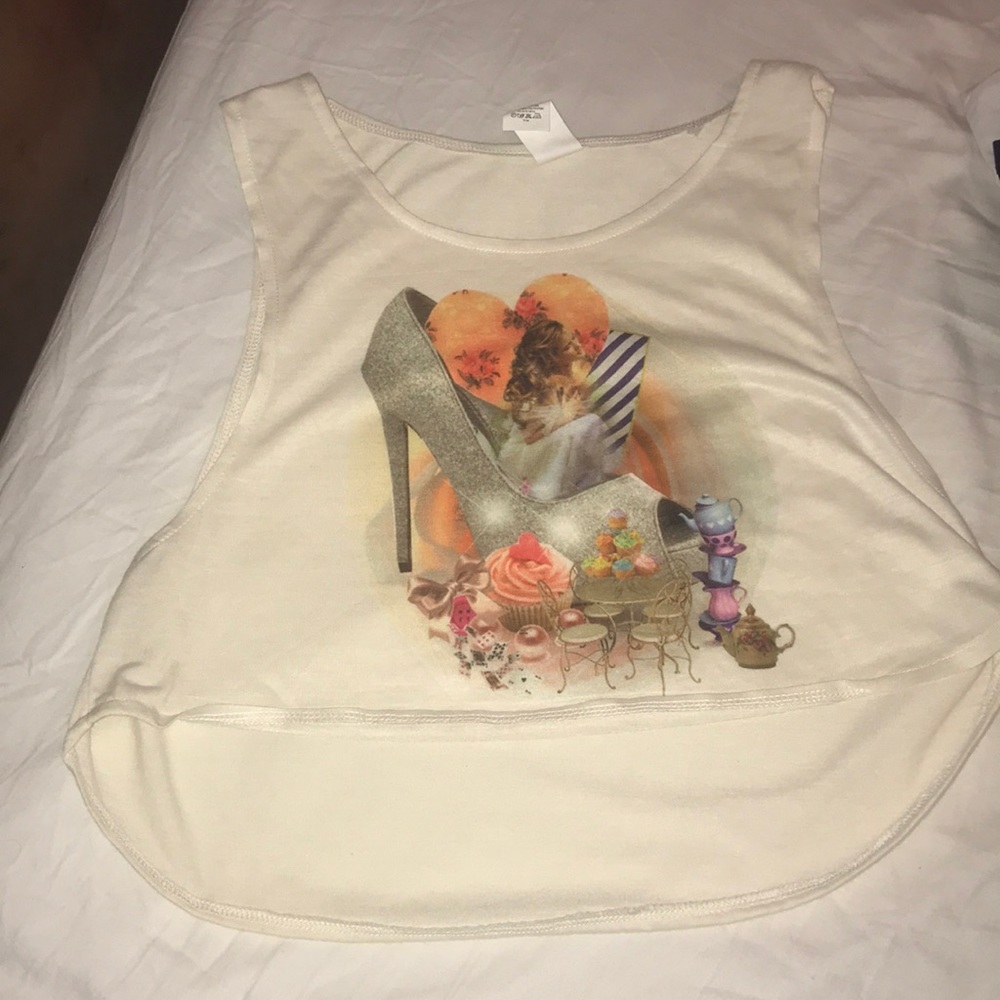 NWOT high low belly shirt